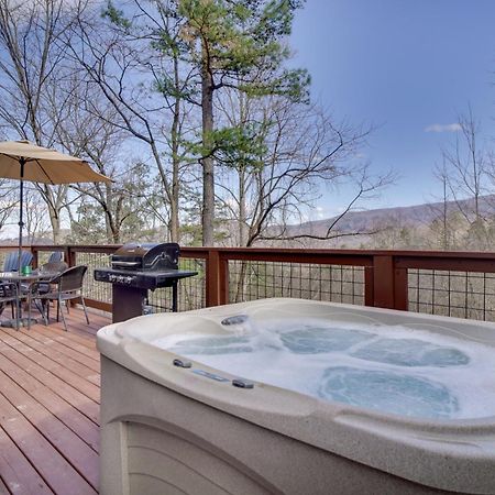 Hatcher Mtn Retreat Sevierville Cabin With Hot Tub! Bagian luar foto