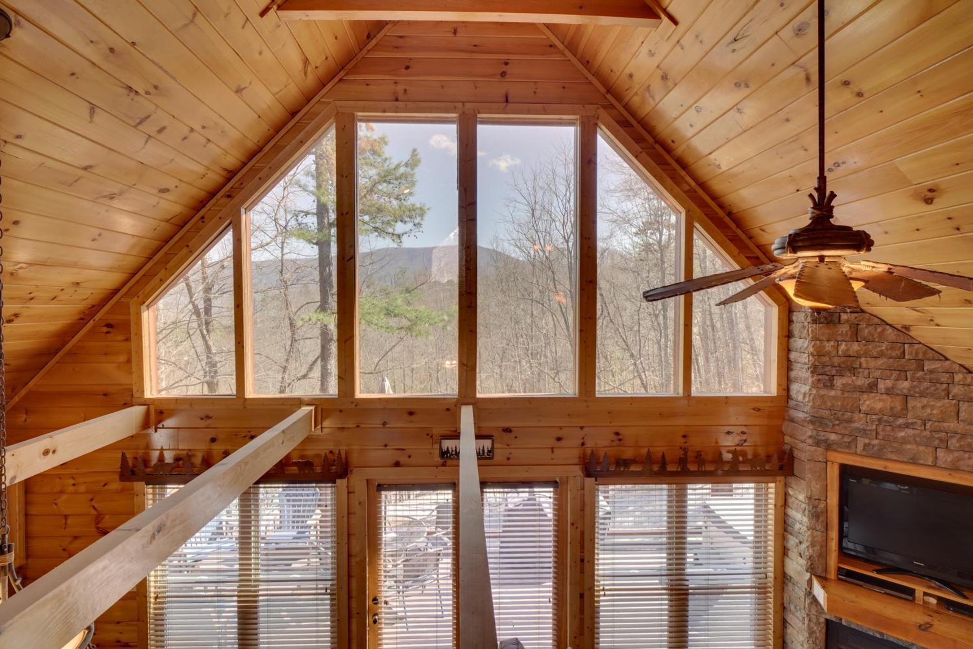 Hatcher Mtn Retreat Sevierville Cabin With Hot Tub! Bagian luar foto