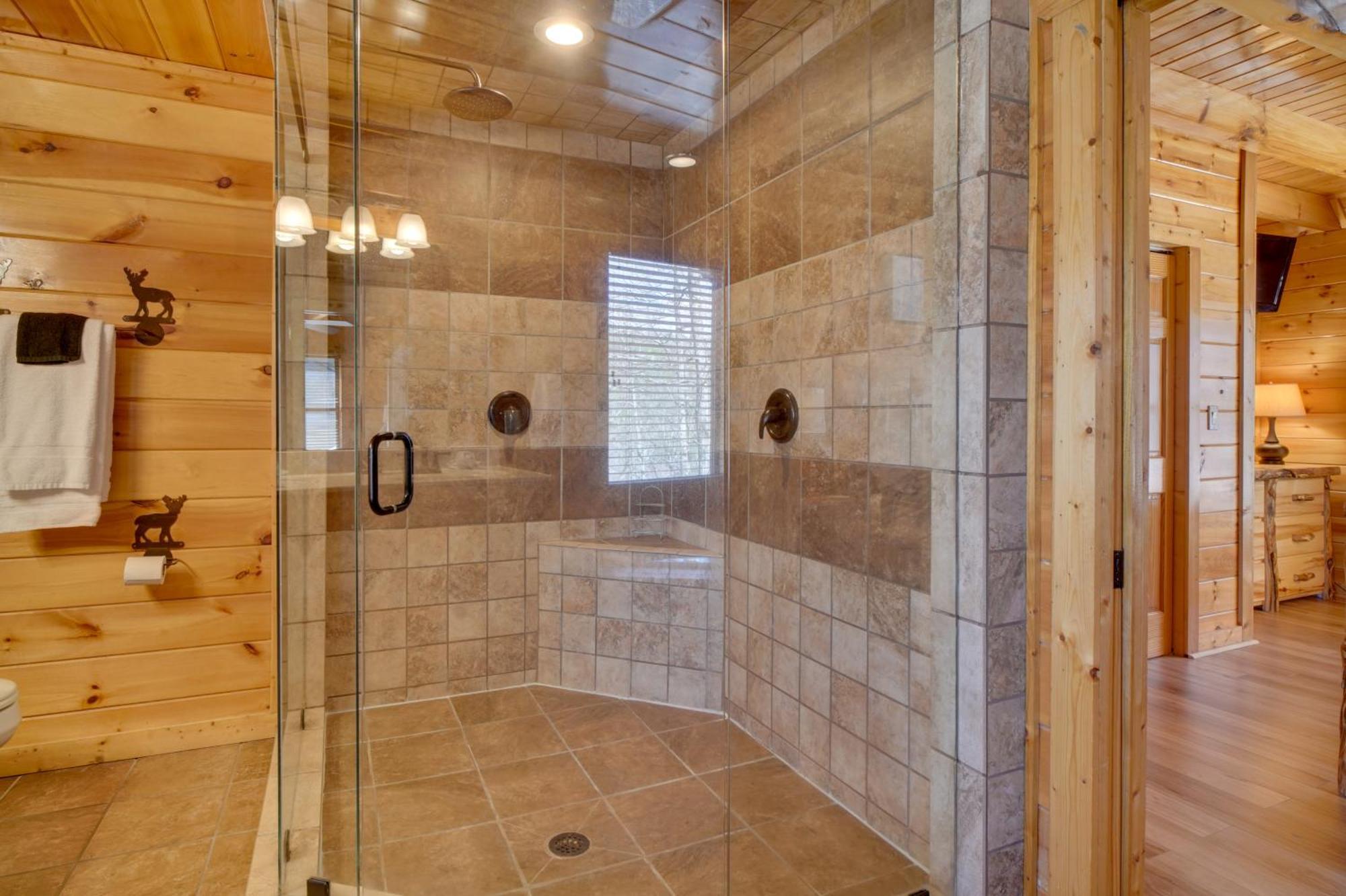 Hatcher Mtn Retreat Sevierville Cabin With Hot Tub! Bagian luar foto