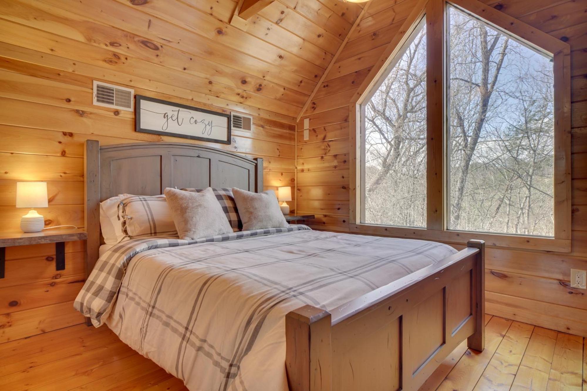 Hatcher Mtn Retreat Sevierville Cabin With Hot Tub! Bagian luar foto
