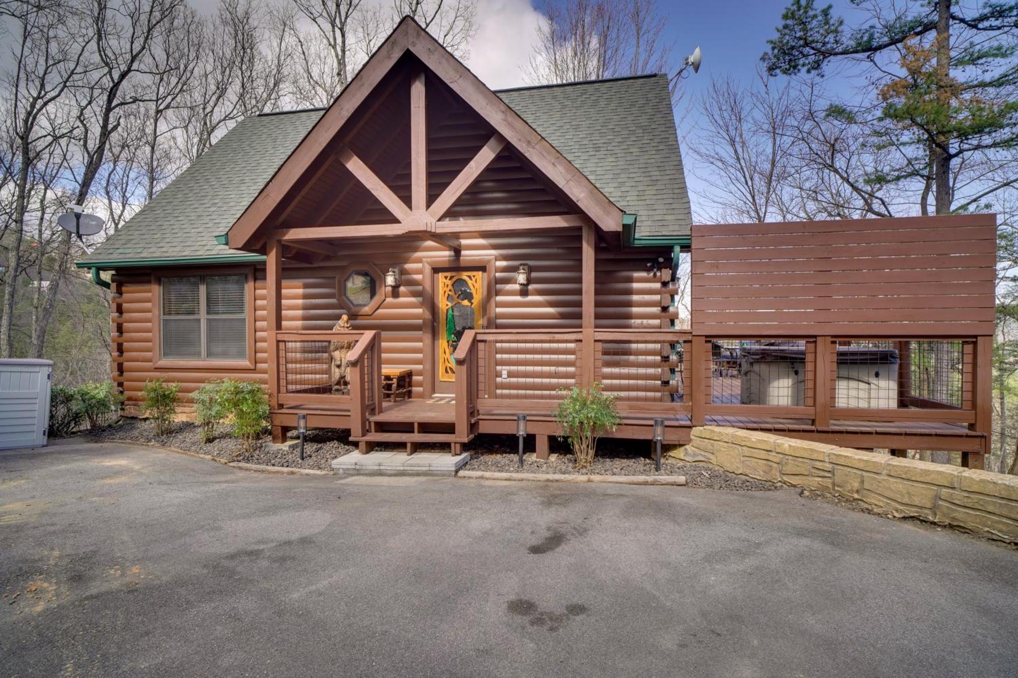 Hatcher Mtn Retreat Sevierville Cabin With Hot Tub! Bagian luar foto